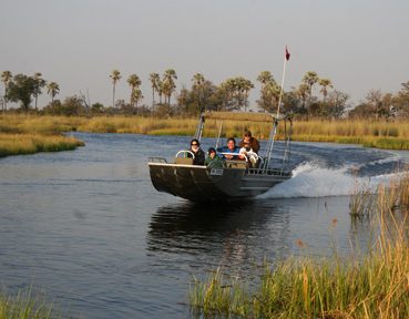 boating safaris with endeavour safaris